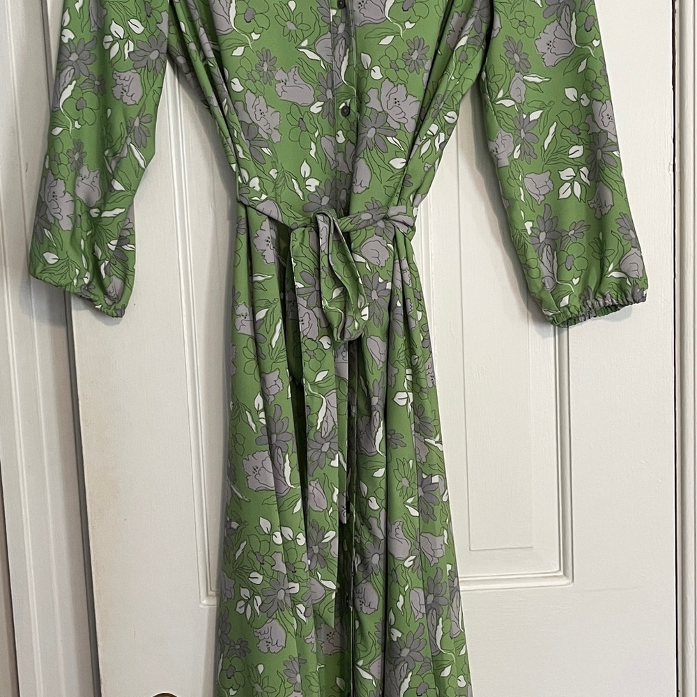 LOFT Green Floral Long Sleeve Dress